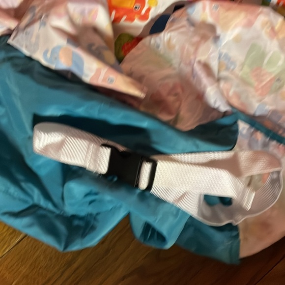 NWOT 2-IN-1 UNIVERSAL CHILD COLORFUL ELEPHANT GROCERY CART PACKABLE SEAT COVER - Picture 8 of 9